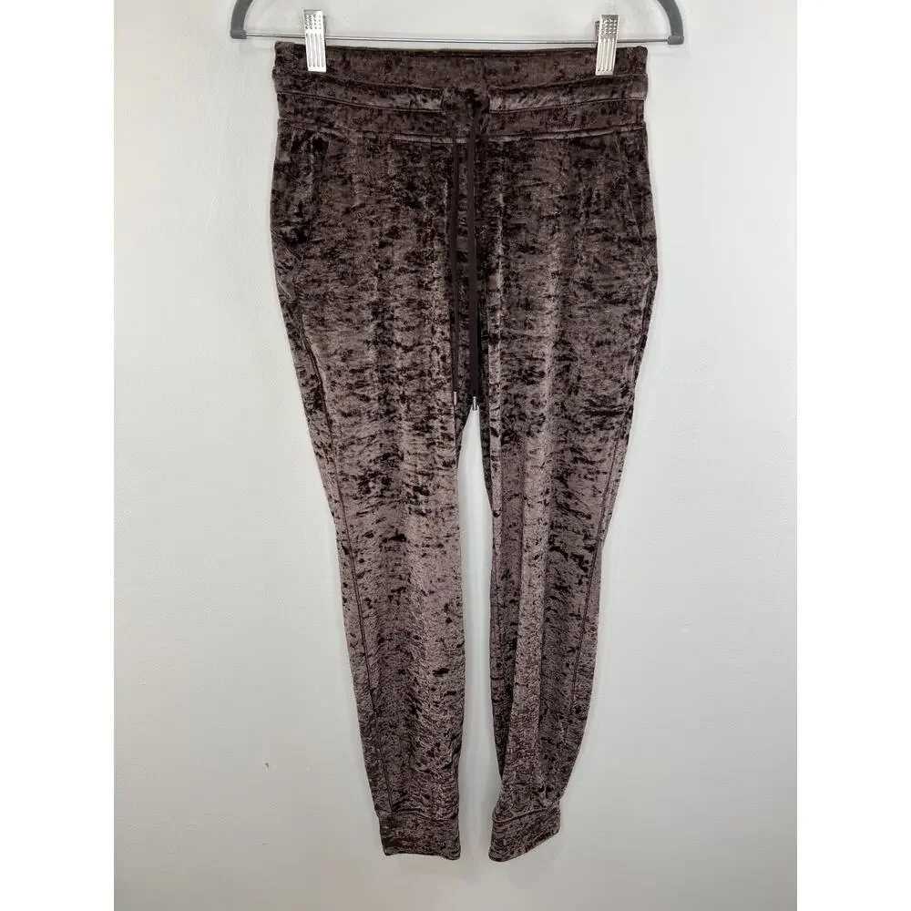 Lululemon Ready to Crush Jogger French Press Crushed Bronze Velvet Size 6 $128